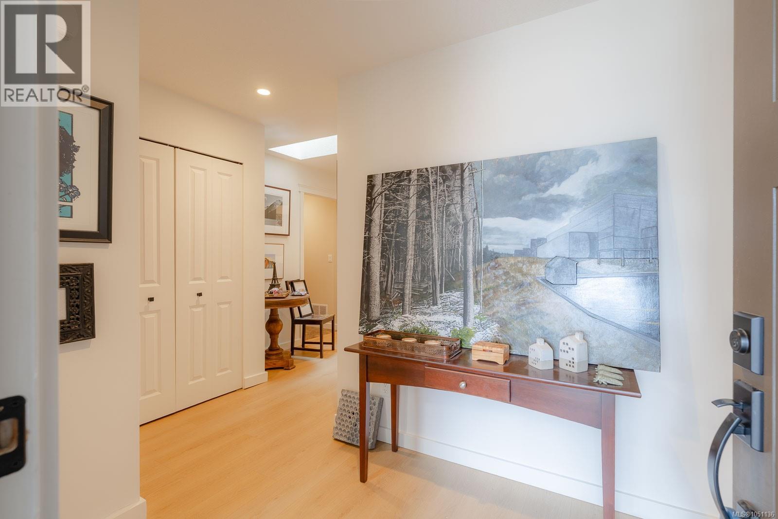#5 3774 12th Ave - Image 24