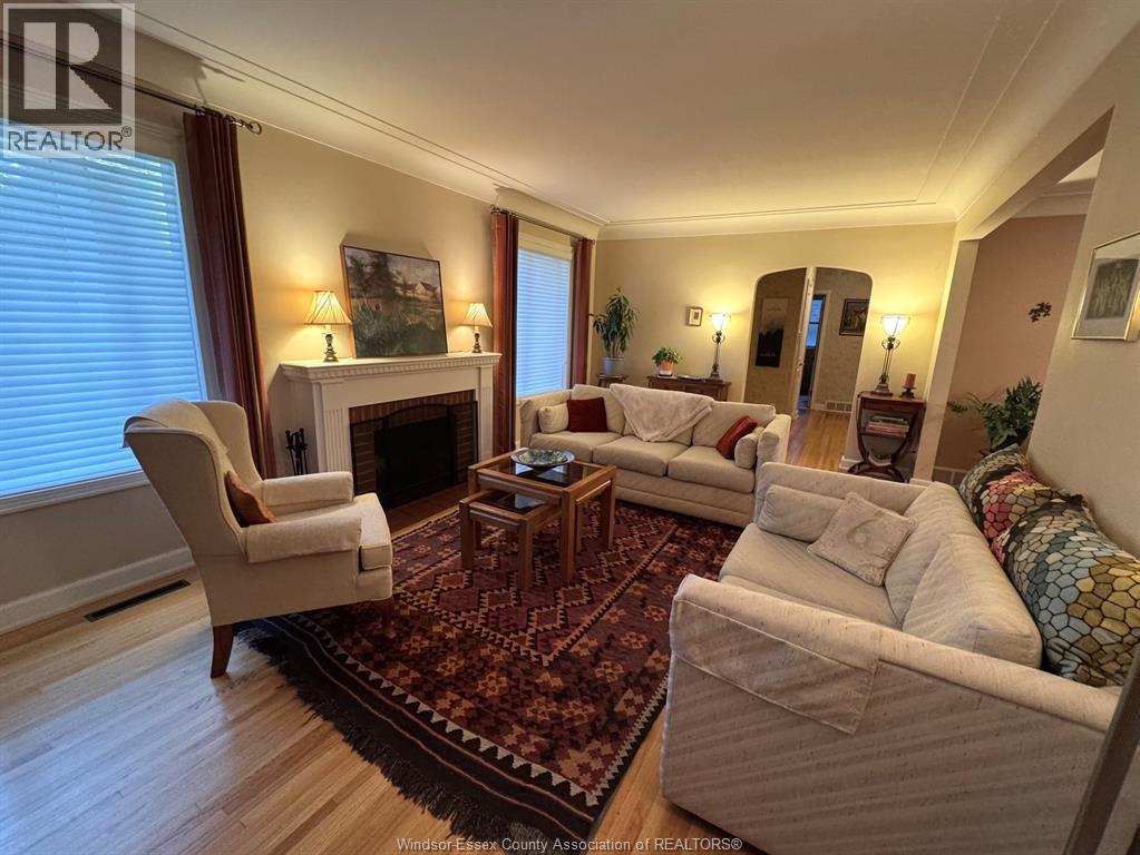 880 PATRICE DRIVE - 5