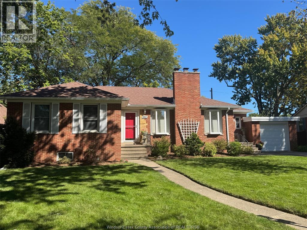 880 PATRICE DRIVE - 1