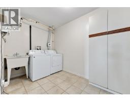 Lower 2426 Westhill Court, West Vancouver, BC V7S3A5 Photo 17