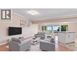 Lower 2426 Westhill Court, West Vancouver, BC V7S3A5 Photo 10