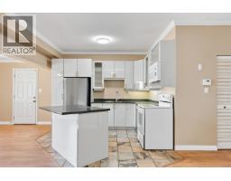 Lower 2426 Westhill Court, West Vancouver, BC V7S3A5 Photo 15