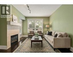 105, 518 33 Street NW - photo 3