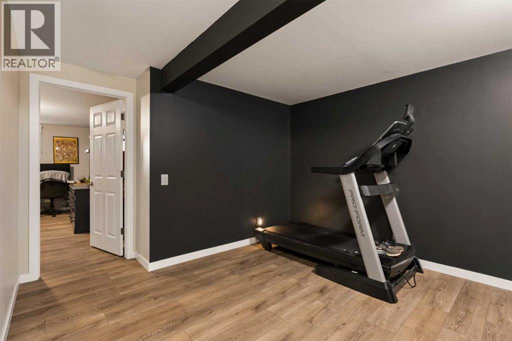 228 Midridge Crescent SE - Image 33