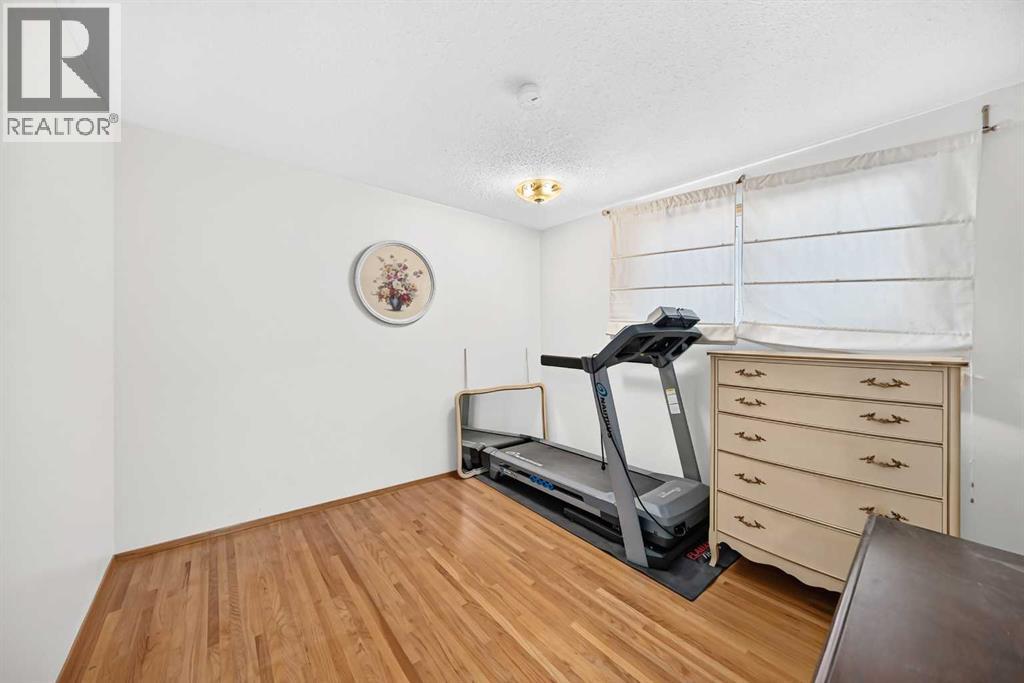 10424 2 Street SE - Image 19