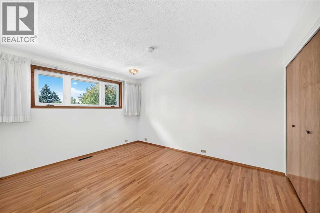 10424 2 Street SE - 15