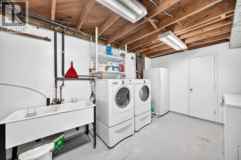 10424 2 Street SE - 33