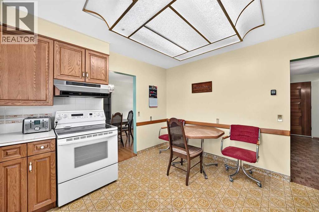 10424 2 Street SE - 13