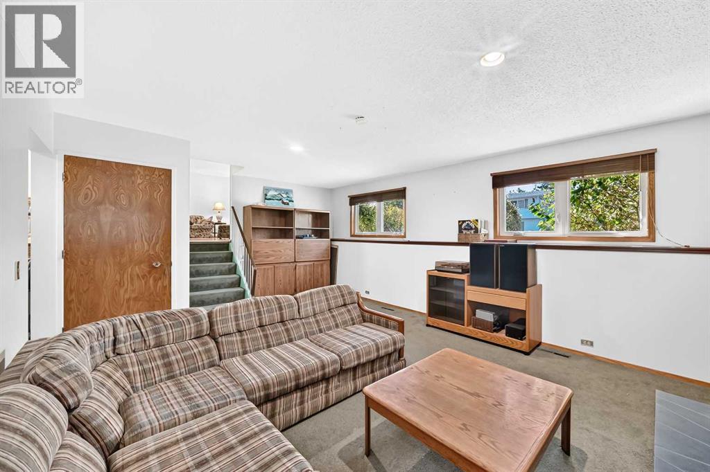 10424 2 Street SE - Image 25