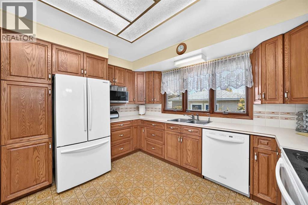 10424 2 Street SE - Image 11