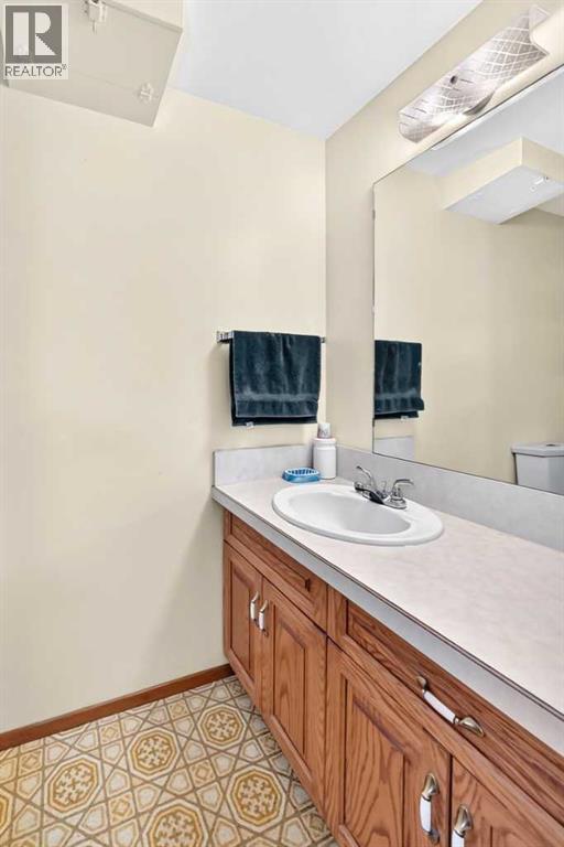 10424 2 Street SE - Image 28