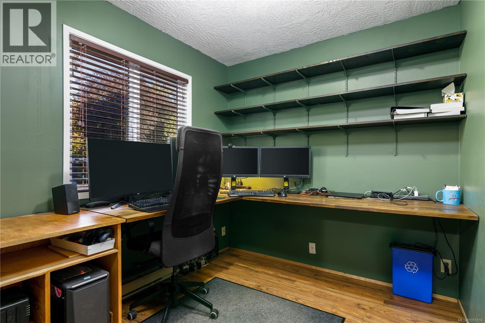 520 Elizabeth Ann Dr - 14