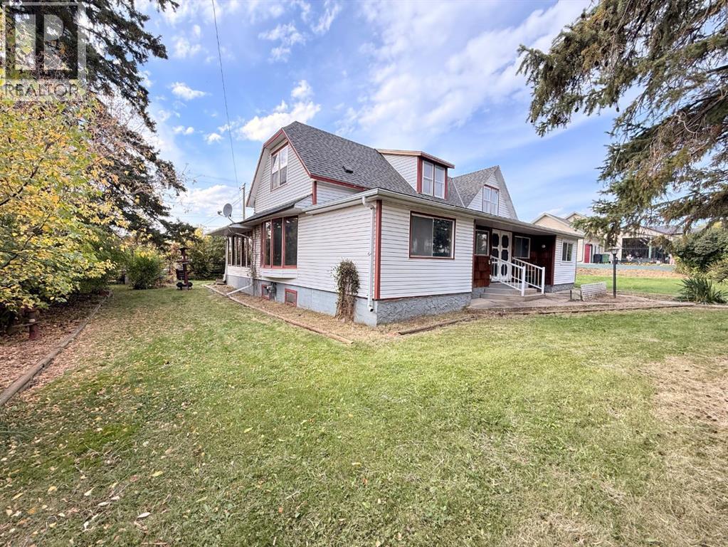 Listing photo – 5116 53 Street, Rocky Mountain House