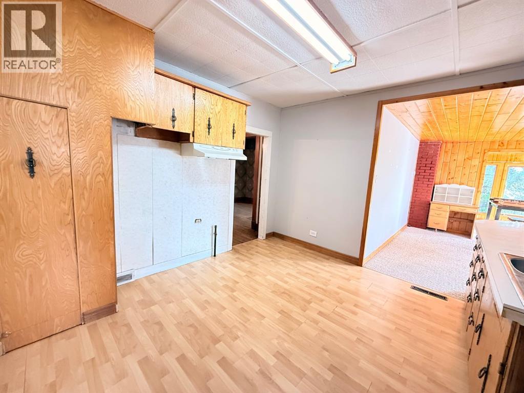 Listing photo – 5116 53 Street, Rocky Mountain House