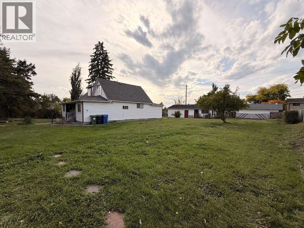 Listing photo – 5116 53 Street, Rocky Mountain House
