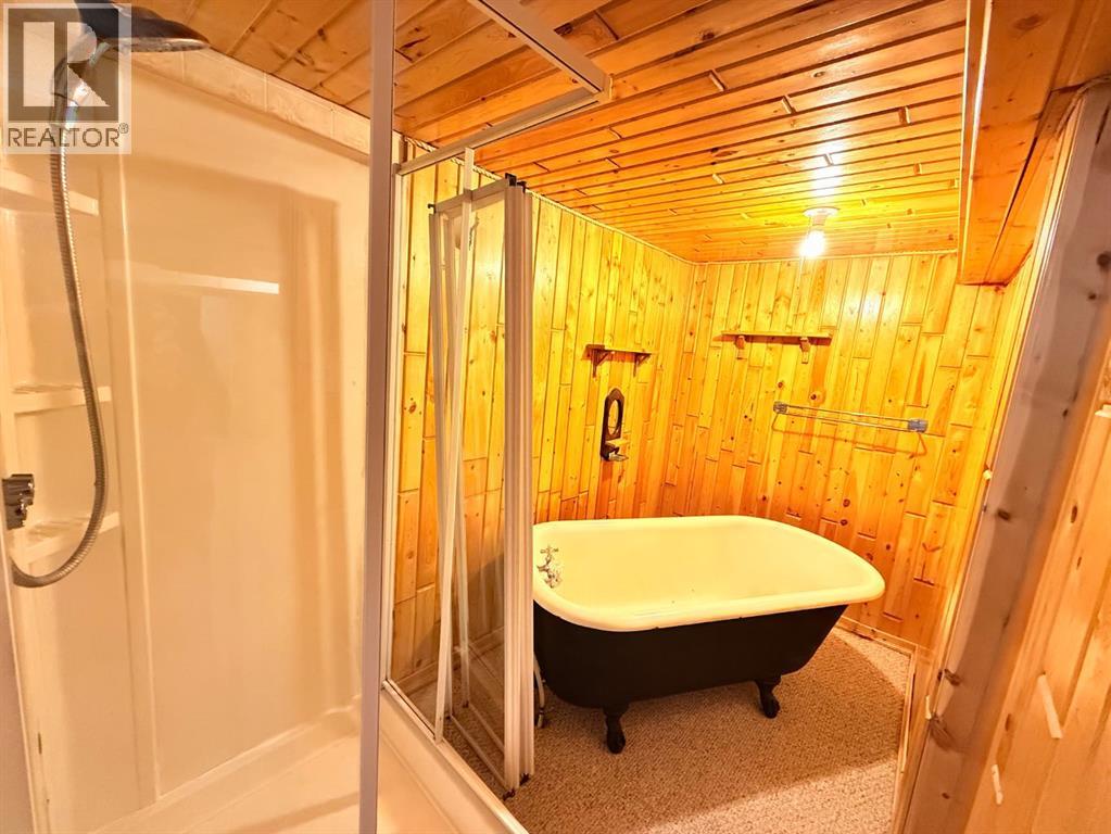 Listing photo – 5116 53 Street, Rocky Mountain House