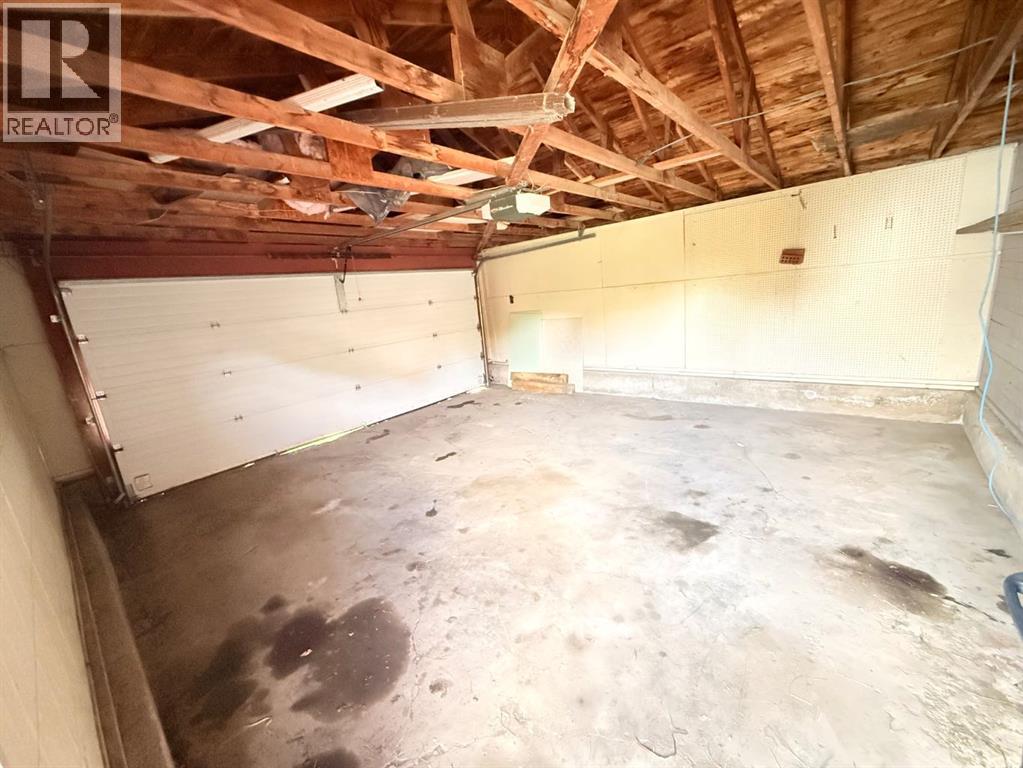 Listing photo – 5116 53 Street, Rocky Mountain House