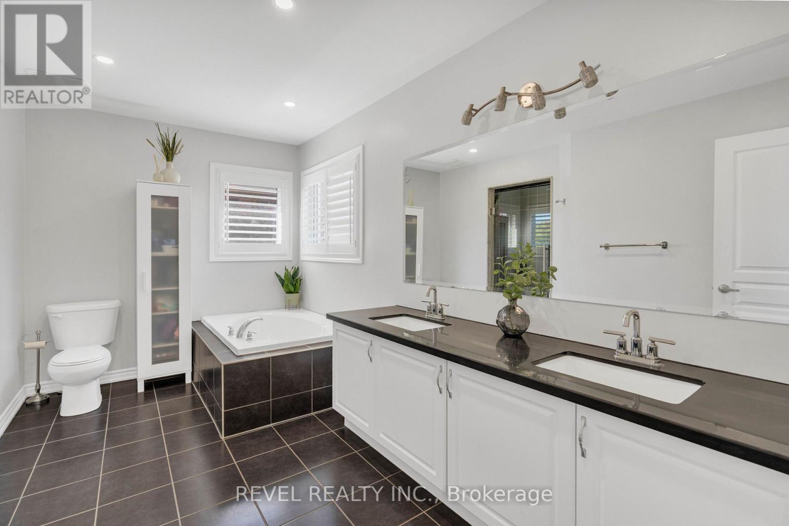 6 MCKAY AVENUE - 20