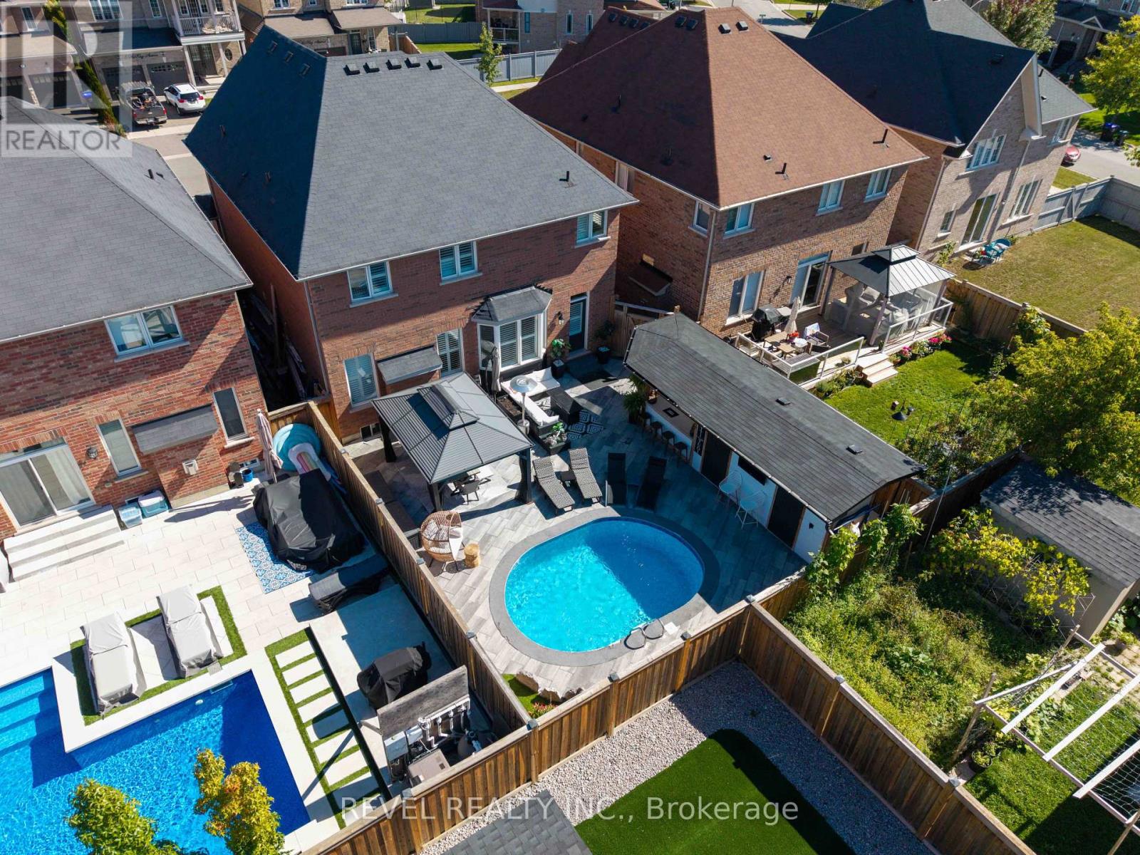 6 MCKAY AVENUE - 37