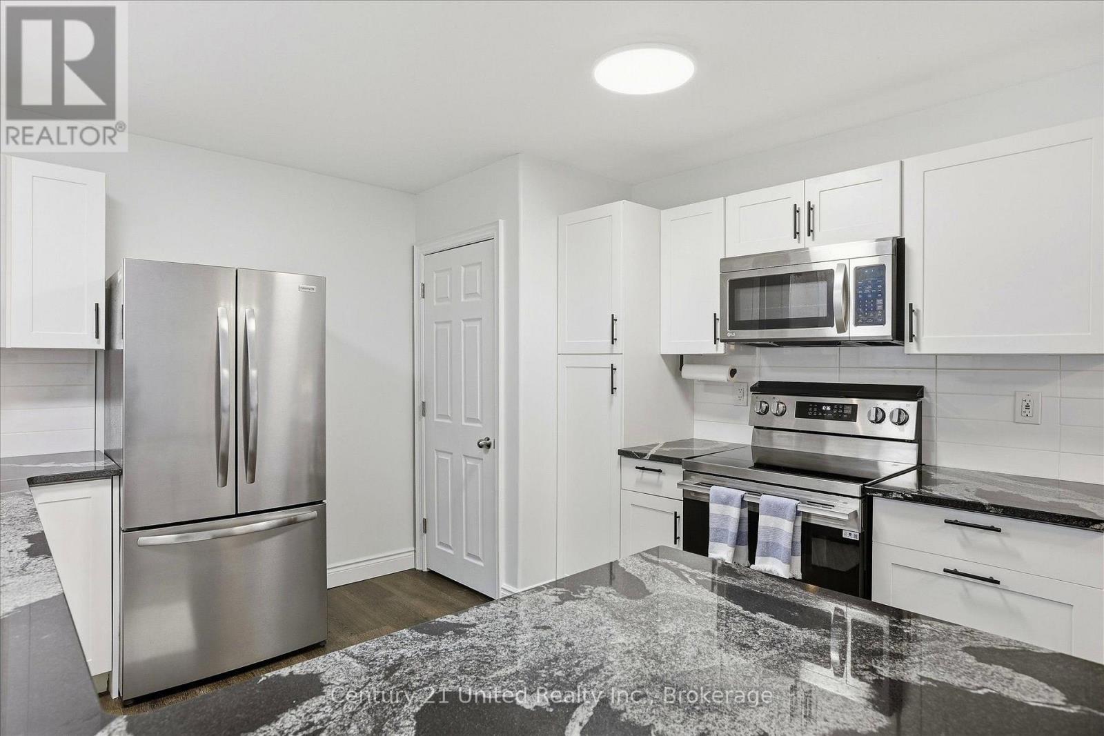 46 RIDGE STREET - 15