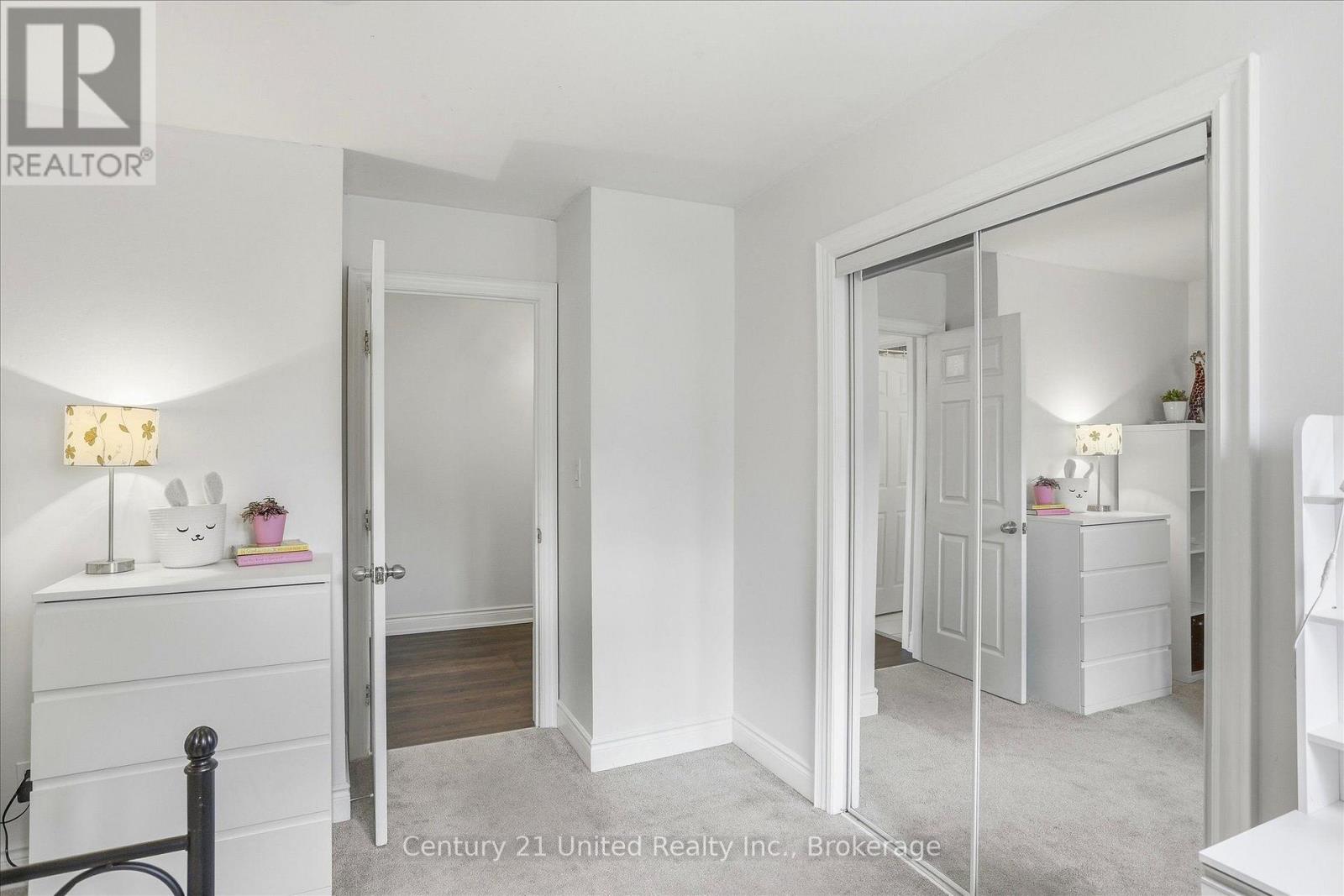 46 RIDGE STREET - 24