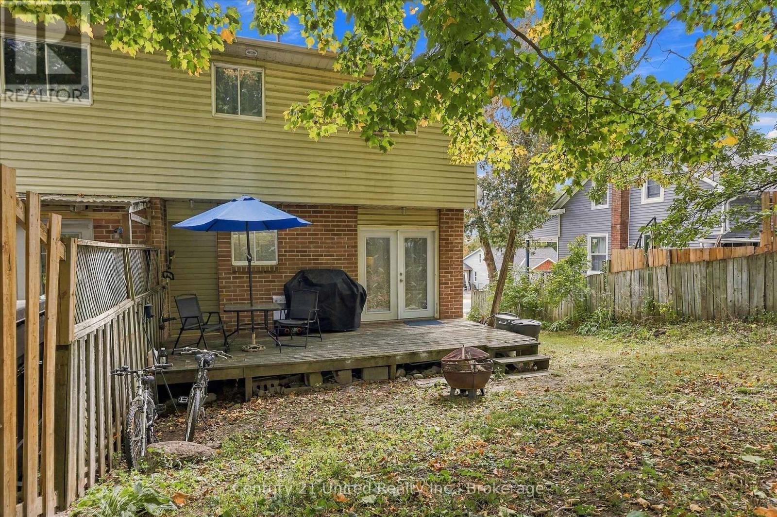 46 RIDGE STREET - 30