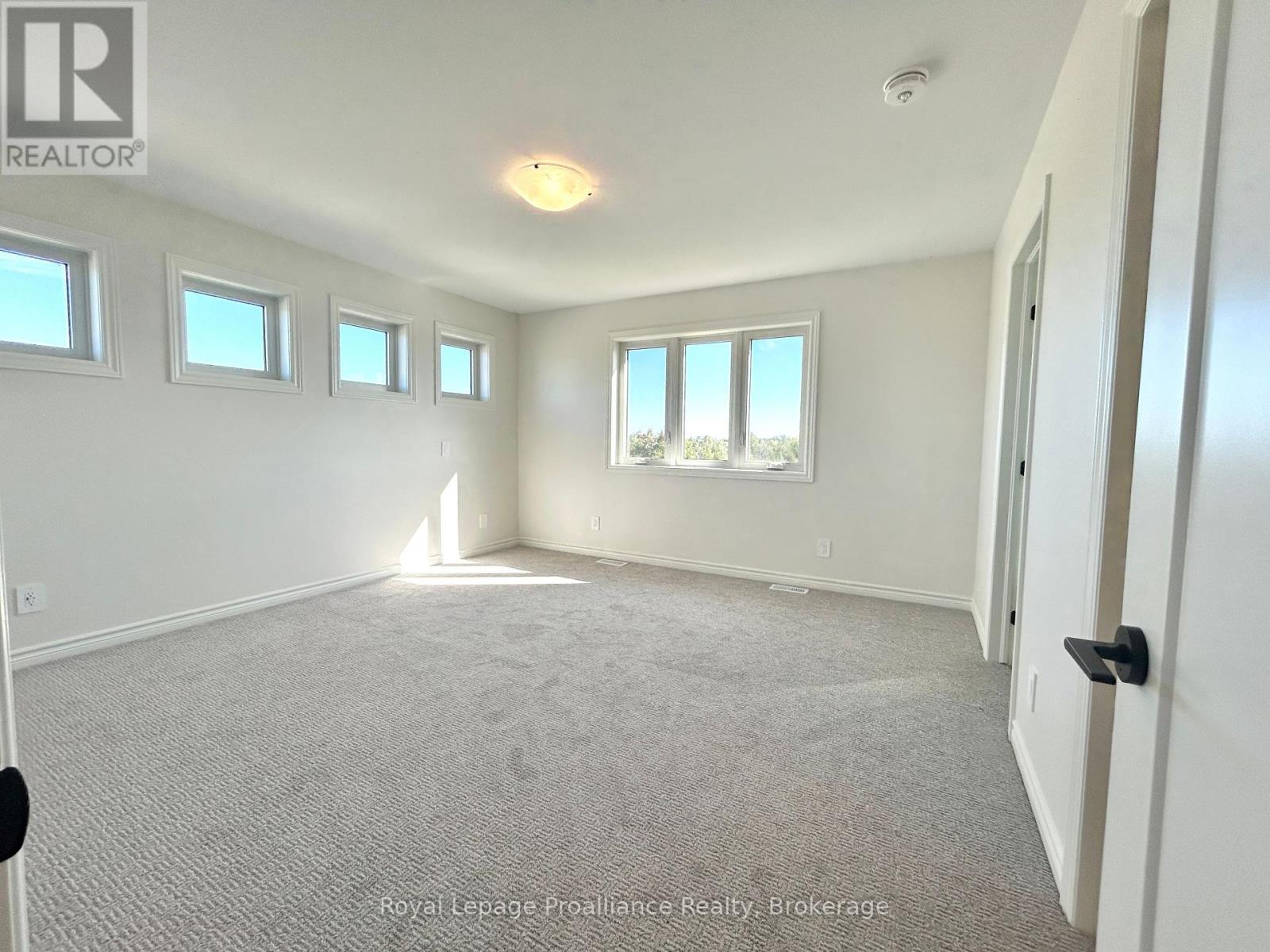 20 PEACE RIVER STREET - 21