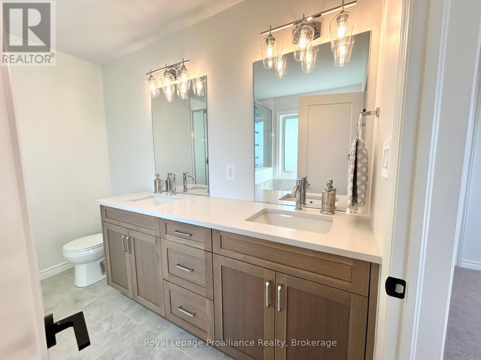 20 PEACE RIVER STREET - 23
