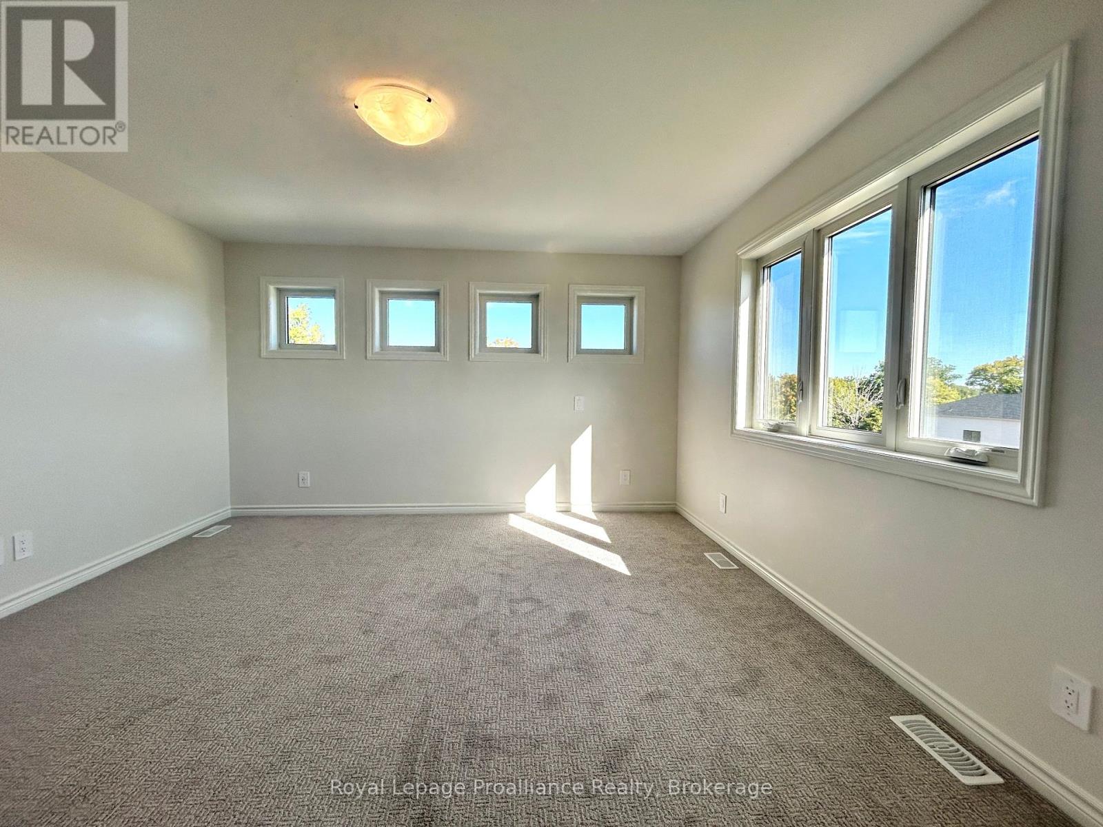 20 PEACE RIVER STREET - Image 25