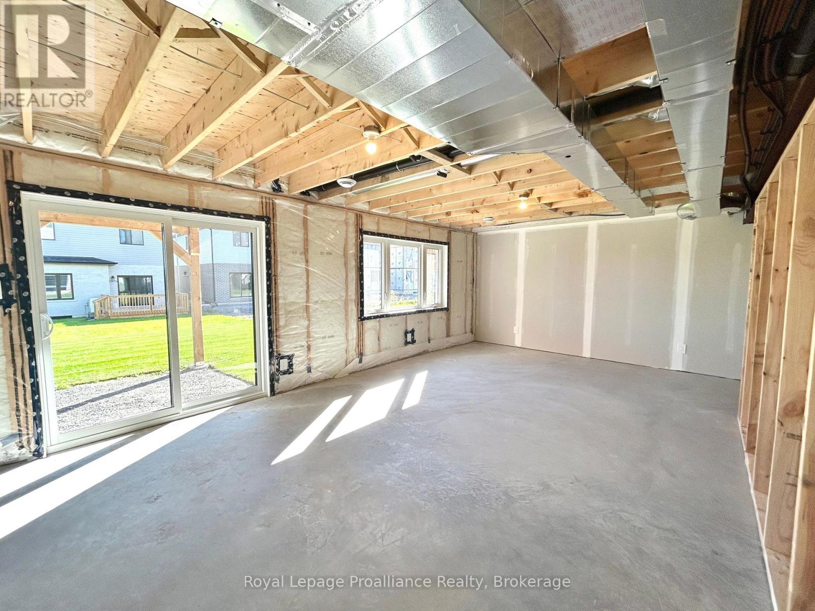 20 PEACE RIVER STREET - Image 27