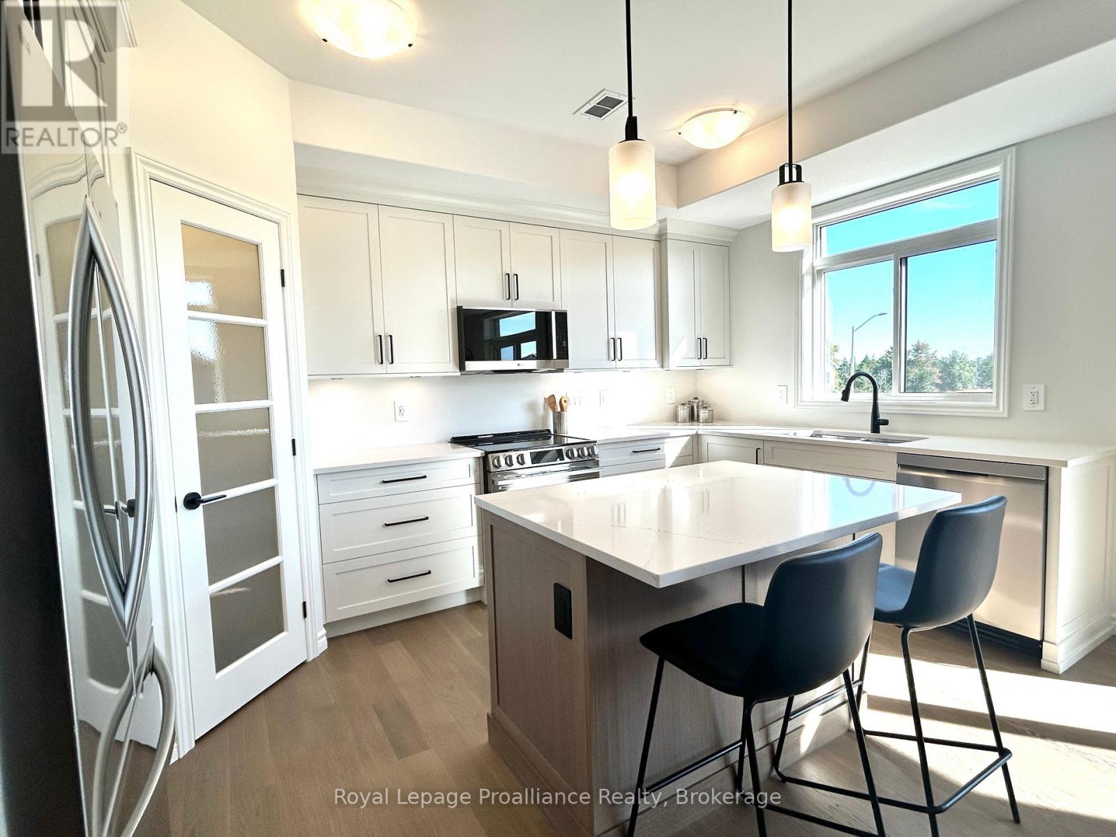 20 PEACE RIVER STREET - 7