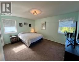 358 Oak Avenue, Sicamous, BC V0E2V1 Photo 37