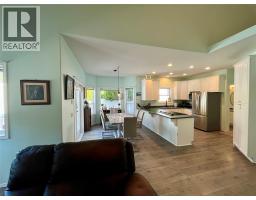 358 Oak Avenue, Sicamous, BC V0E2V1 Photo 22