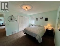 358 Oak Avenue, Sicamous, BC V0E2V1 Photo 38