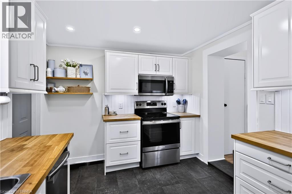 277 QUEEN Street N - Image 16