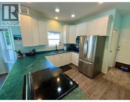 358 Oak Avenue, Sicamous, BC V0E2V1 Photo 17