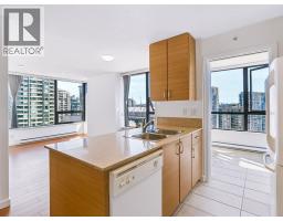 2105 977 Mainland Street, Vancouver, BC V6B1T2 Photo 8