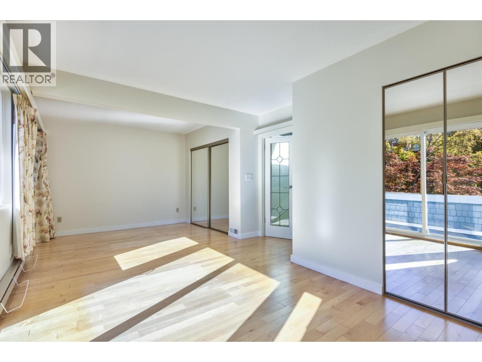 3249 W 21 AVENUE, Vancouver - Image 1
