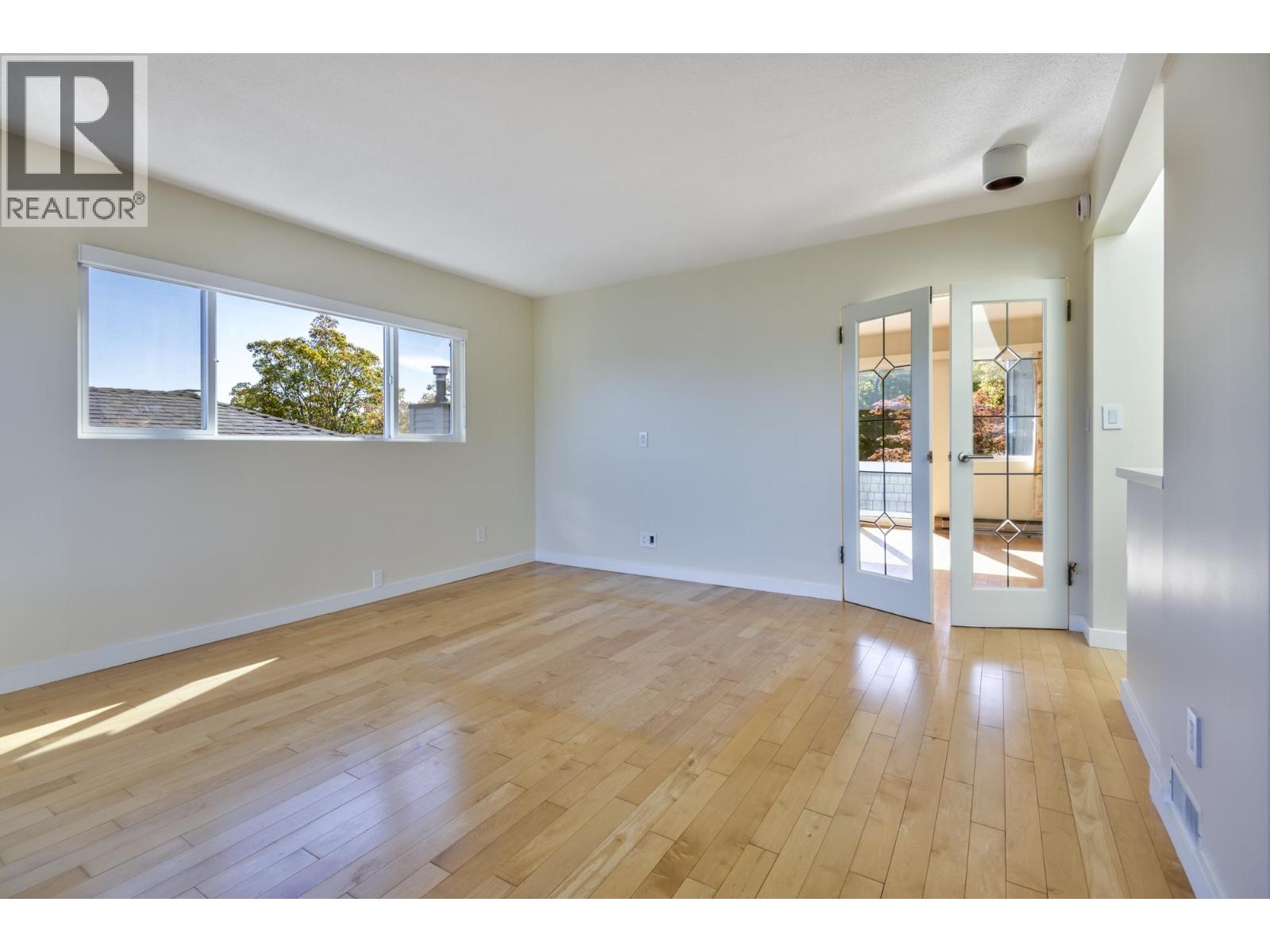 3249 W 21 AVENUE, Vancouver - Image 1