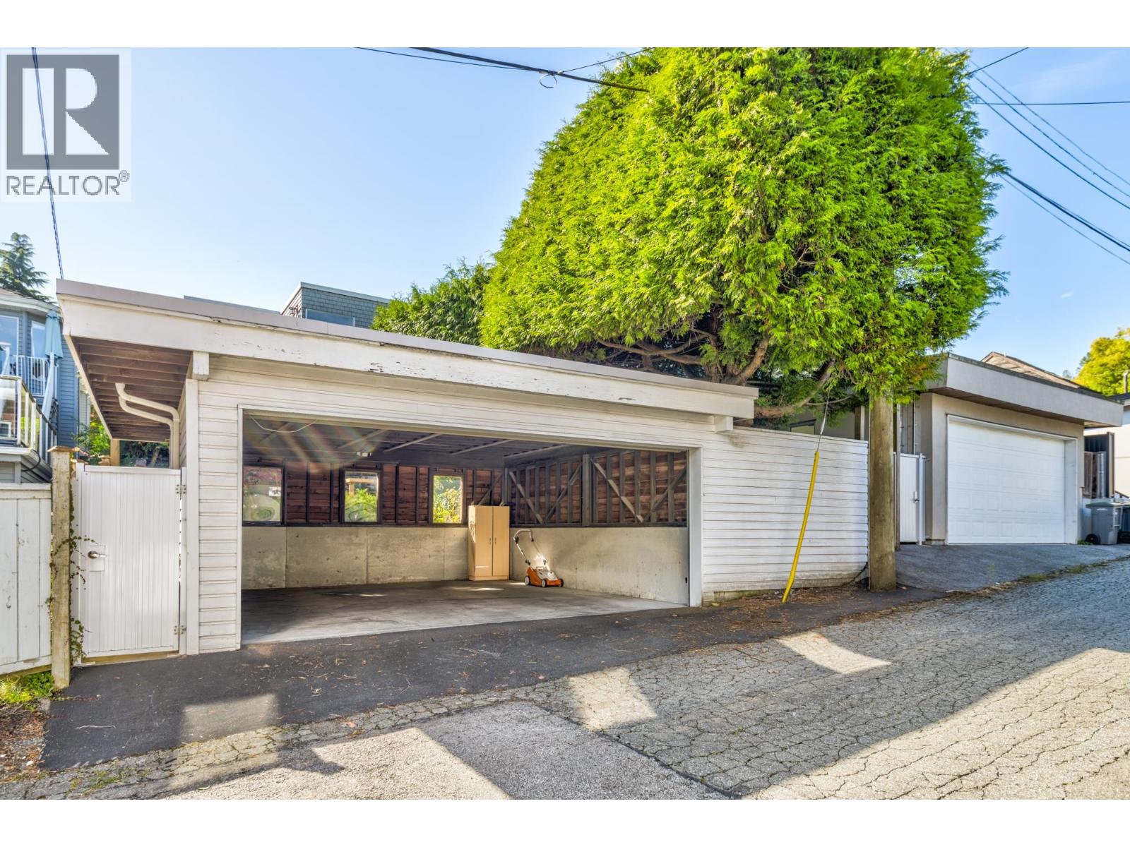 3249 W 21 AVENUE, Vancouver - Image 1