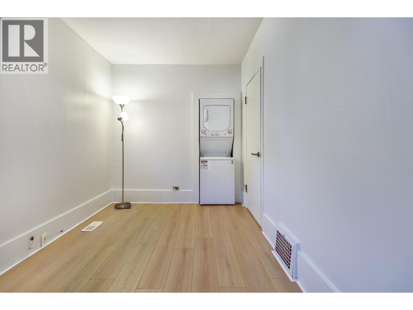 3249 W 21 AVENUE, Vancouver - Image 1