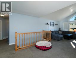 3pc Bathroom - 35 Turner Crescent, Whitehorse, YT Y1A0C4 Photo 6