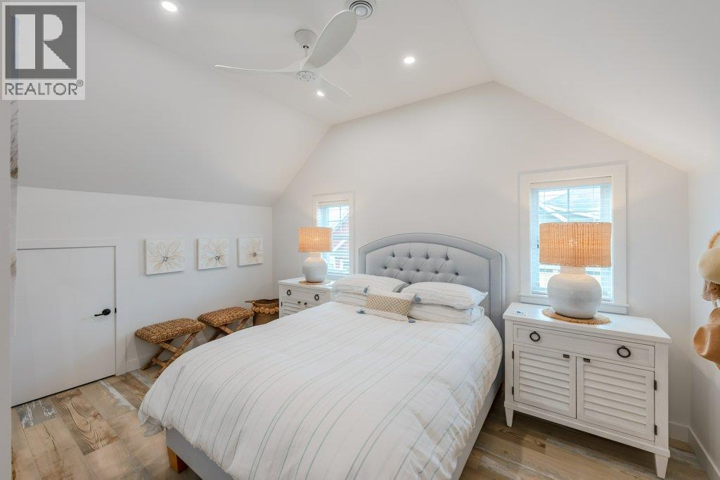 58 2450 Radio Tower Road, Oliver