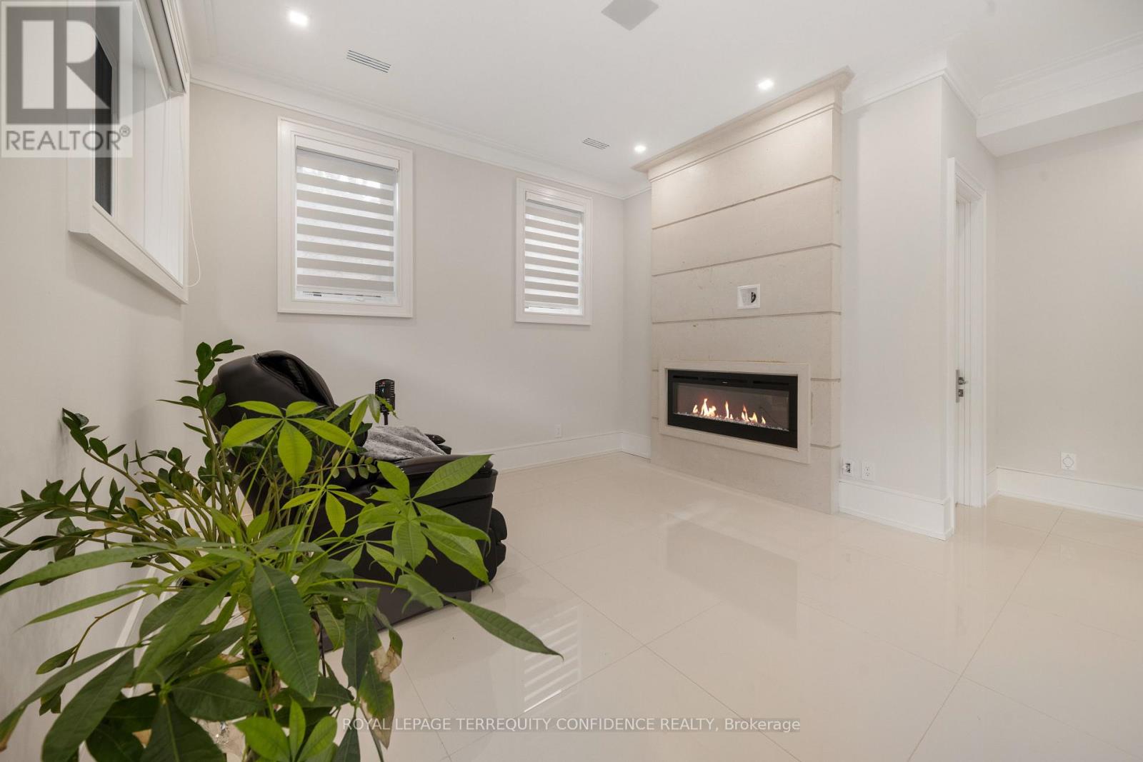 319B HORSHAM AVENUE - Image 34