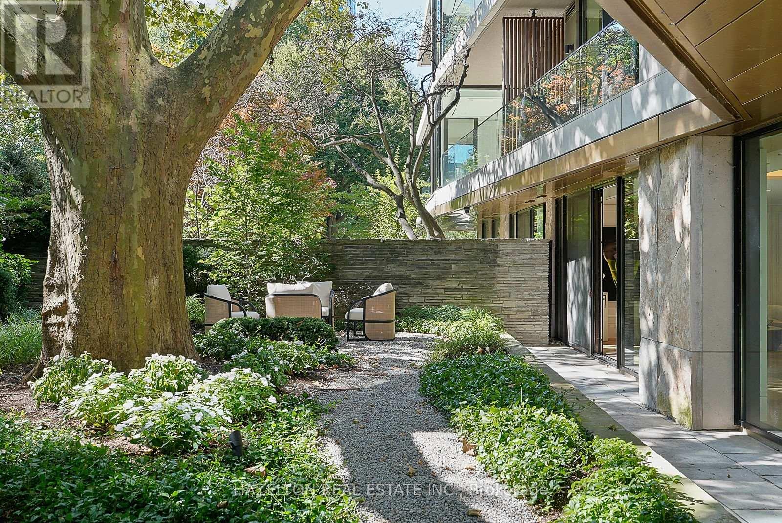 #106 7 DALE AVENUE - 35