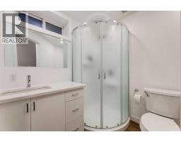 42 Douglas Glen Circle Se, Calgary, AB T2Z3T3 Photo 32