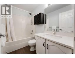 42 Douglas Glen Circle Se, Calgary, AB T2Z3T3 Photo 27