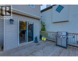 42 Douglas Glen Circle Se, Calgary, AB T2Z3T3 Photo 35