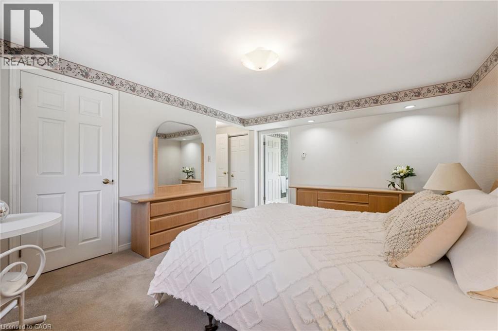 19 CHRISTINE Crescent - 22