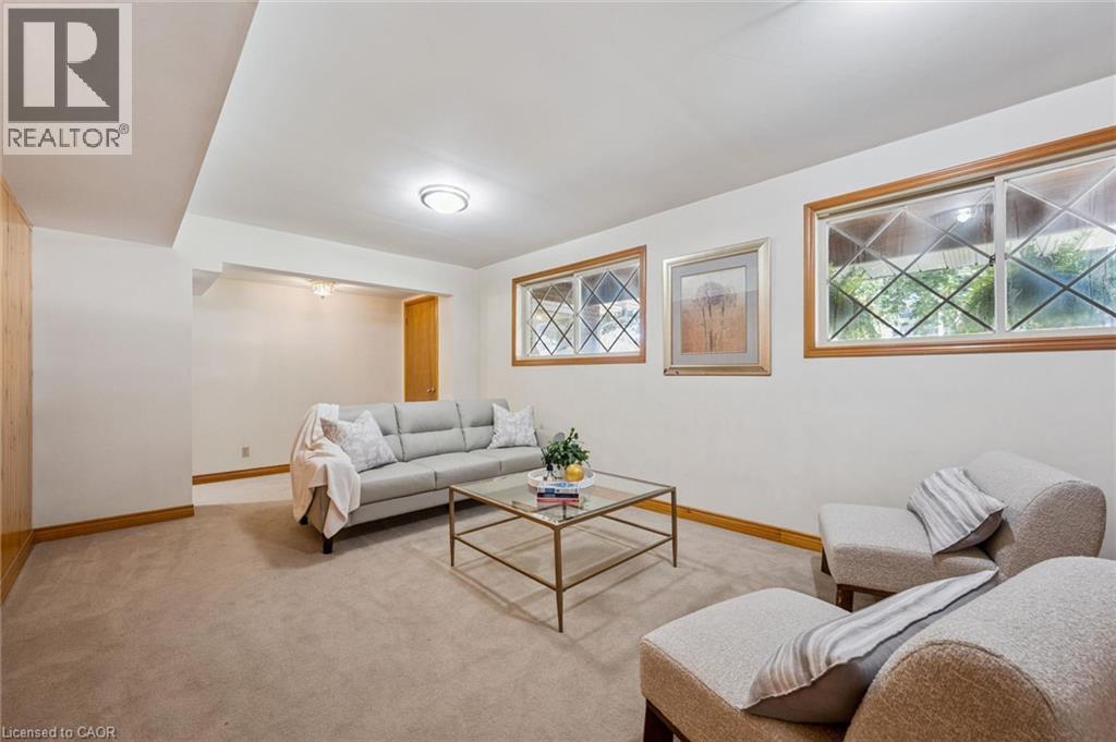19 CHRISTINE Crescent - 11